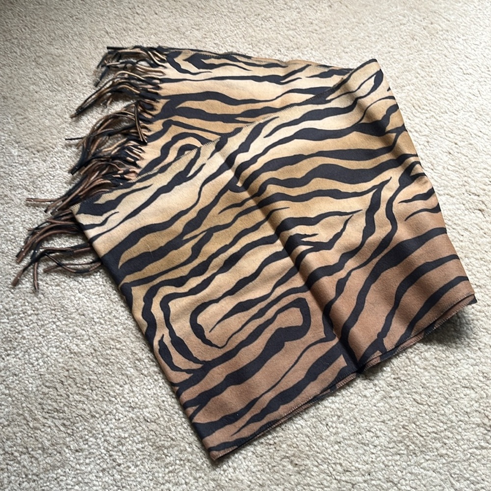 NWT Vintage Cashmink Prints V. Fraas Animal Print Scarf